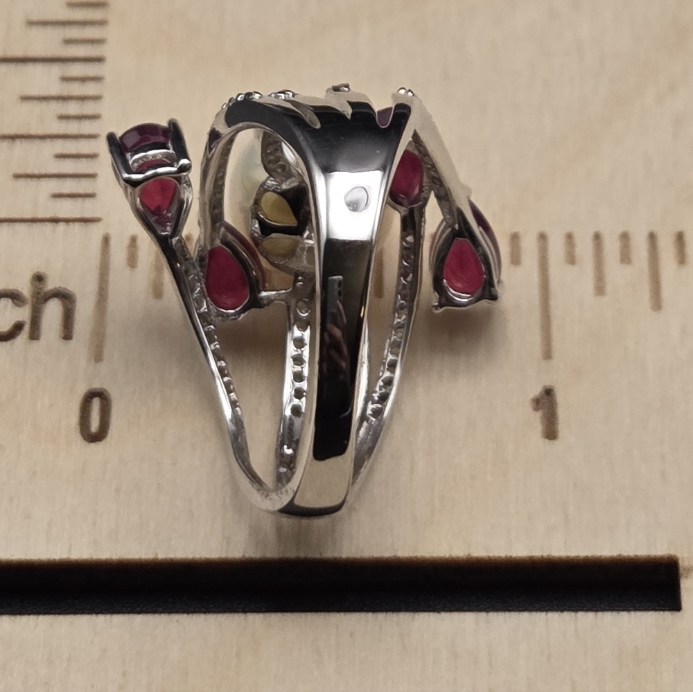 Sterling Silver Ruby & Pearl ring. Size 9 - Picture 4 of 6